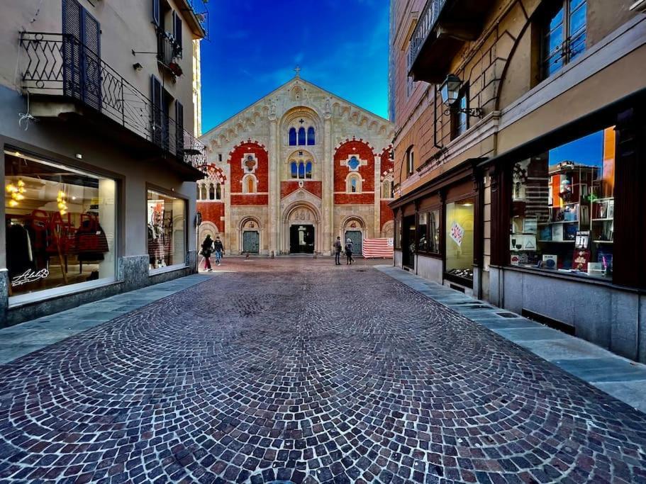 Prestigioso Attico A Passo Duomo By Revenue House Apartamento Casale Monferrato Exterior foto