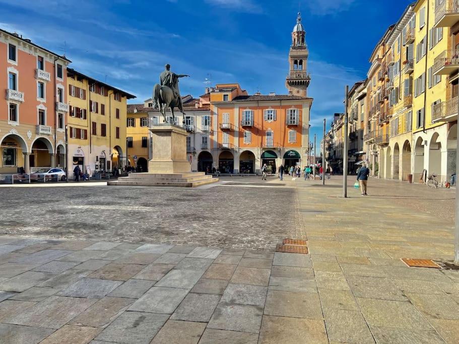 Prestigioso Attico A Passo Duomo By Revenue House Apartamento Casale Monferrato Exterior foto